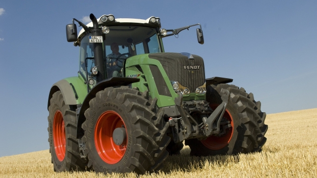 Unveiling the Powerhouse: The Holland Tractor Revolution