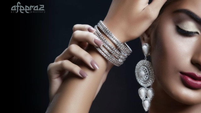 Sparkle on a Budget: Unveiling the World of Affordable Jewelry