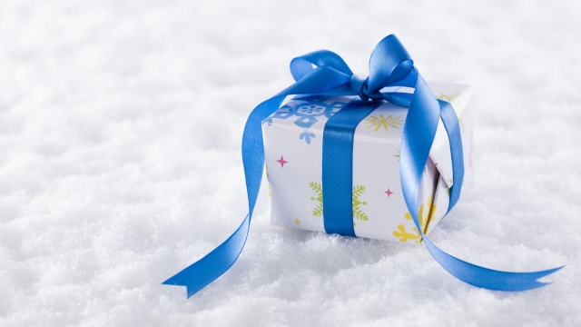 The Art of Gifting: Unwrapping Joy One Thoughtful Present at a Time